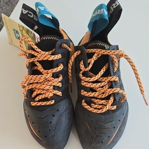Scarpa Instinct Men's Lace Up Size 34.5